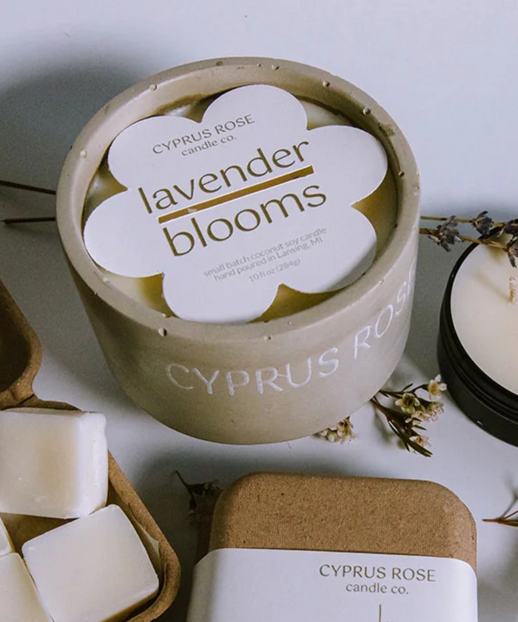 Lavender Blooms 10oz Candle
