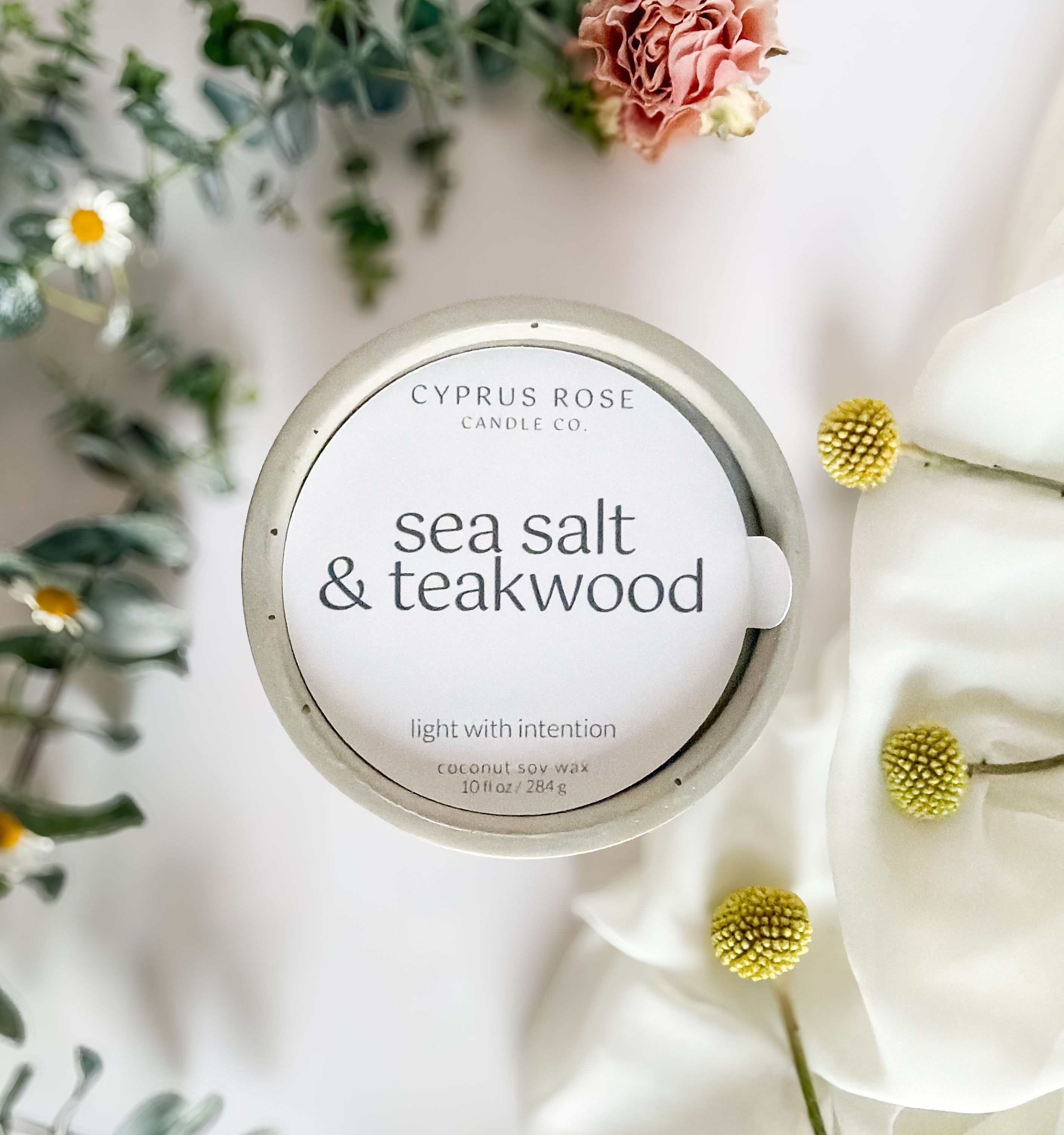 Sea Salt & Teakwood Candle – 10 oz Concrete