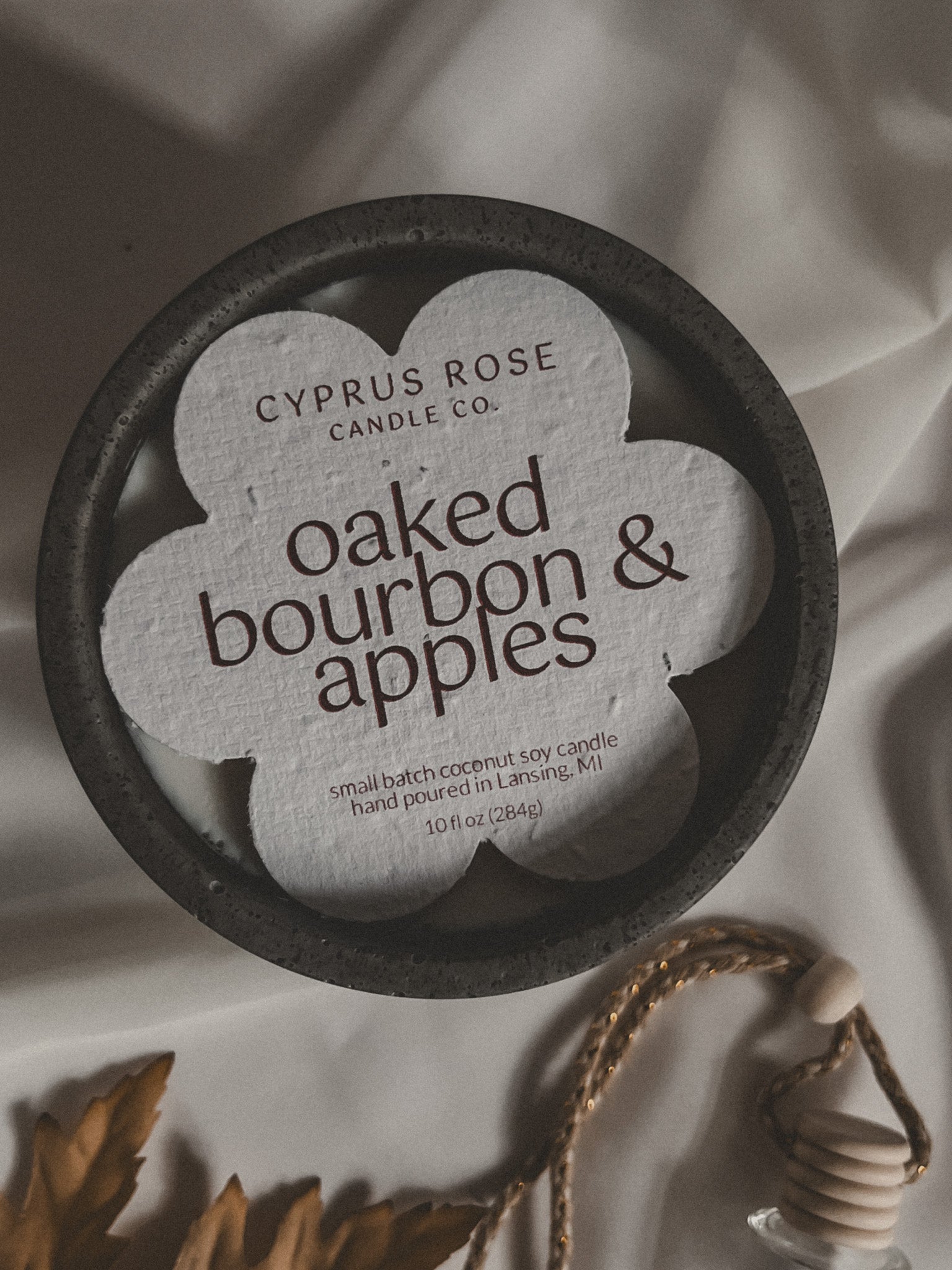 Oaked Bourbon & Apples 10oz Concrete Candle